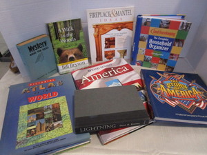 lot 193 image: World Atlas Organizer Books