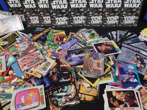 lot 23 image: LOT OF MISC CARDS