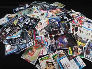 lot 42 image: COLLECTIBLE CARDS