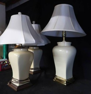 lot 49 image: 3 BEAUTIFUL CERAMIC LAMPS