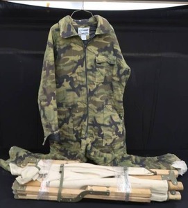 lot 54 image: CAMO POLAR PLUS INSULATED COVERALLS  ARMY COT