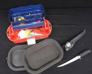 lot 62 image: RAPALA KNIFE  TACKLE BOX