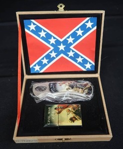 lot 115 image: KNIFE SET NEW