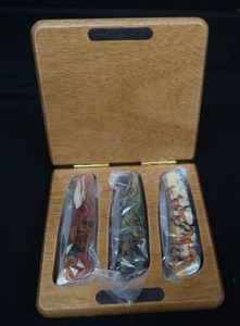lot 116 image: KNIFE SET