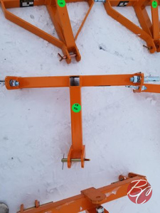 lot 430 image: Wolverine QC3-26-14G Quick Coupler 3-PT Tractor