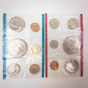 lot 177 image: 1975 P  D uncirculated Mint Set
