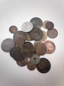 lot 287 image: bag of misc. junked up world coins