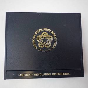 lot 292 image: 1972 American Bicentennial Commemorative medal George Washington