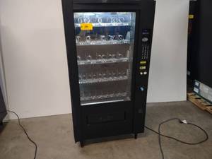 lot 36 image: Crane 780