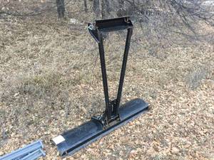 lot 102 image: Polaris 5 Ft ATV Plow - Appears workable