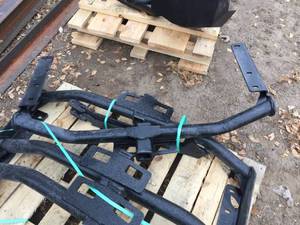 lot 110 image: Appears Class 3 Type Bolt-On 2 Receiver Hitch - 1 Unused Hitch