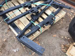 lot 113 image: Appears Class 3 Type Bolt-On 2 Receiver Hitch - 1 Unused Hitch