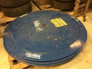 lot 166 image: Global-Industrial Pallet 62 Turntable