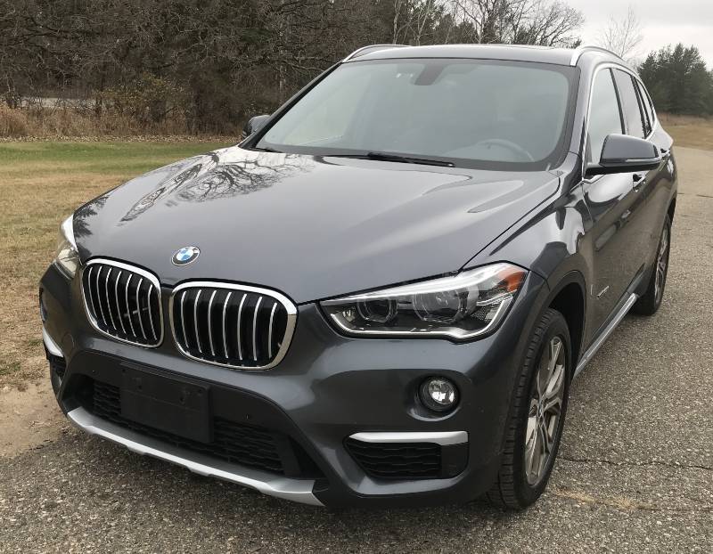 lot 2 image: 2017 BMW X1 AWD