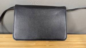 lot 286 image: A New Day Small Sling Purse Black for Cards ID and Cash - Brand New