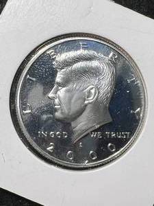 lot 38 image: 2000-S US SILVER PROOF KENNEDY HALF DOLLAR