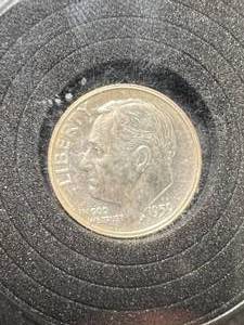 lot 46 image: 1959 US PROOF ROOSEVELT DIME IN CASE
