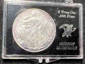 lot 52 image: 1997 AMERICAN SILVER EAGLE 1 TROY OZ .999 FINE SILVER IN CASE