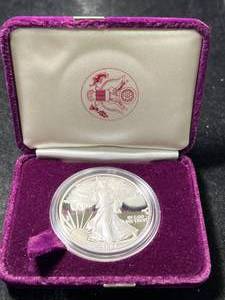 lot 63 image: 1988 PROOF AMERICAN SILVER EAGLE