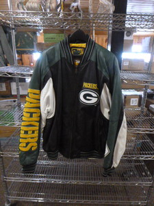 lot 13 image: Carl Banks Green Bay Packers Leather Jacket