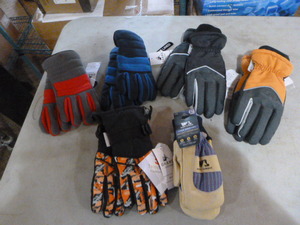 lot 45 image: NEW 6 Pair of Boys Winter Gloves