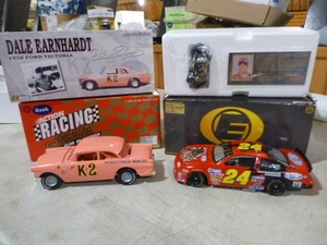 lot 55 image: 2 Action NASCAR Die-Cast Cars