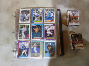 lot 61 image: Lot of over 500 Assorted Trading Cards