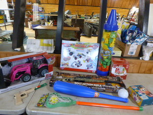 lot 64 image: NEW Toys and Games