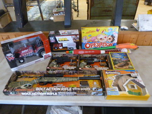 lot 68 image: NEW Toys and Games