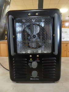 lot 72 image: Comfort Zone Sapce Heater