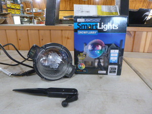 lot 77 image: Smart Lights LED Light Show - Snowflurry
