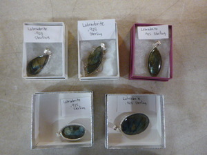 lot 89 image: 5 Labradorite Pendants Set in .925 Sterling Silver