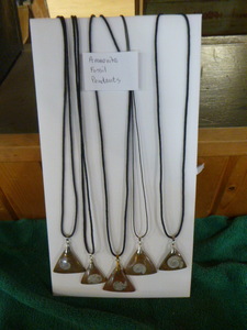 lot 92 image: 5 Ammonite Fossil Pendant Necklaces