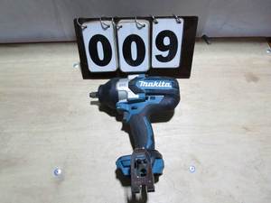 lot 9 image: Makita 12 Impact Driver