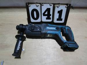 lot 41 image: Makita 78 Rotary Hammer Drill