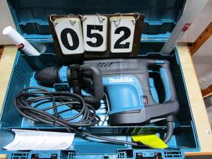 Makita 20lb Demolition Hammer