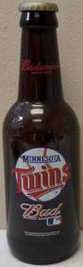 lot 70 image: Minnesota Twins - Budweiser Glass Bank