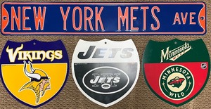 lot 113N image: LL- New York Mets Avenue Sign and 3 Team Wall Plaques