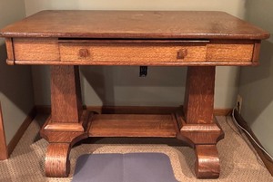 lot 18H image: LL - Vintage Solid Quarter Sewn Oak Double Pedestal Desk