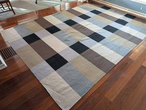 lot 23 image: DR - IKEA Flat Weave Area Rug Plaid Pattern