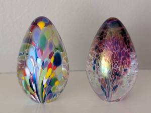 lot 31 image: LR - Pair of Glass Eye Studio Art Glass Paperweights