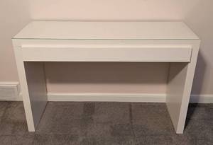 lot 96 image: ML - White Glass Topped Console Table