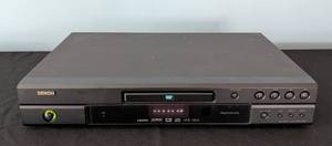 lot 172 image: K - Denon DVD-1730 DVD Video Player