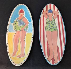 lot 194 image: ML - Pair of Becky Denny Decorative Ceramic Plates Beach Motif