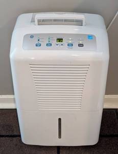 lot 203 image: K - GE 50-Pint Dehumidifier Model ADEL50LRL2 in Working Condition