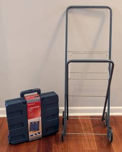 lot 204 image: ML - Pair of Collapsible Shopping Carts with Lid