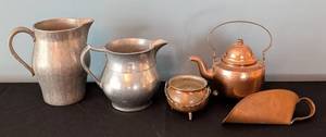 lot 208 image: ML - Vintage Copper and Pewter Serving Ware Collection - 5 Pieces