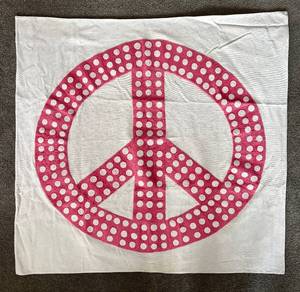 lot 212H image: LR - PB Teen Tapestry with Pink Peace Sign 40 x 38 Inches