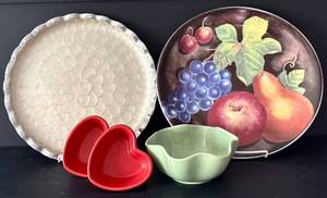 lot 237H image: K - Assorted Serveware Lot Furio Eden Fruit Platter, Simplydesignz Flower Platter, Chantal Red Hearts, GP Green Bowl
