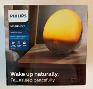 lot 241H image: LR - Philips SmartSleep Wake-Up Light Alarm Clock in Box